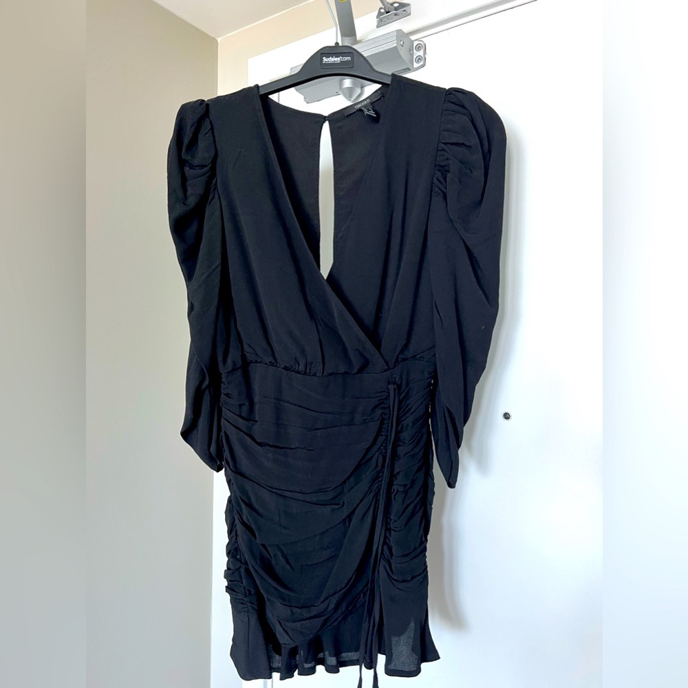 Forever 21 Sexy Mini Black Dress Women Size S elegant front and back cleavage